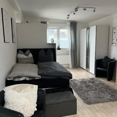 Gemuetliches, Barrierefreies In Dortmund-brackel, Ruhige Lage, Nur 5 Minuten Zum Flughafen * Dortmund