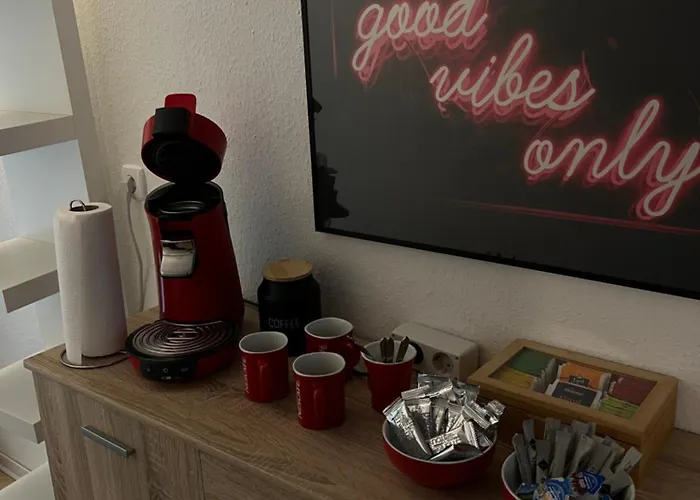 Gemütliches, Barrierefreies In Dortmund-brackel, Ruhige Lage, Nur 5 Minuten Zum Flughafen Apartamento *