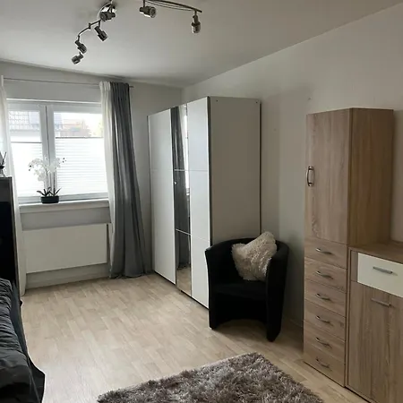 Apartament Gemuetliches, Barrierefreies In Dortmund-brackel, Ruhige Lage, Nur 5 Minuten Zum Flughafen Dortmund