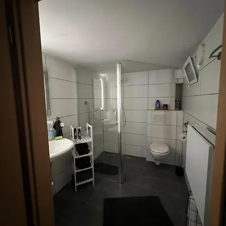 Gemuetliches, Barrierefreies In Dortmund-brackel, Ruhige Lage, Nur 5 Minuten Zum Flughafen *