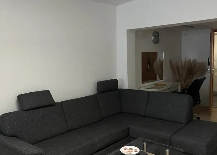 Gemuetliches, Barrierefreies In Dortmund-brackel, Ruhige Lage, Nur 5 Minuten Zum Flughafen Apartman